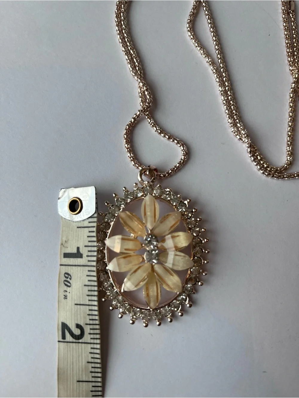 Betsey Johnson Gold Tone Flower Pendant Necklace NWT